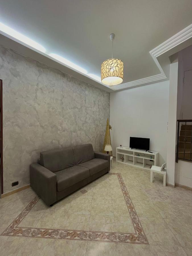 Barbi'S House Bed & Breakfast Napoli Dış mekan fotoğraf